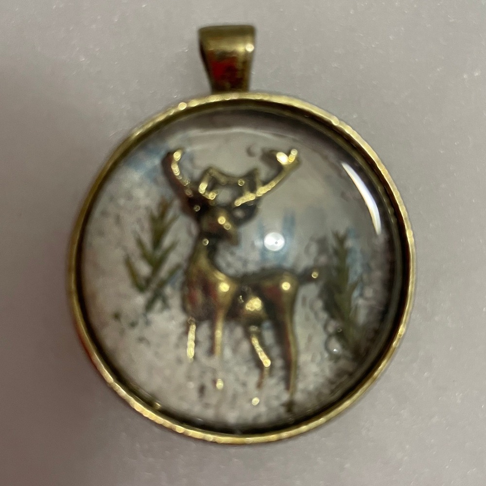 Vintage Style Gold Tone Deer Buck Glass Cabochon Round Winter Forest Pendant#767